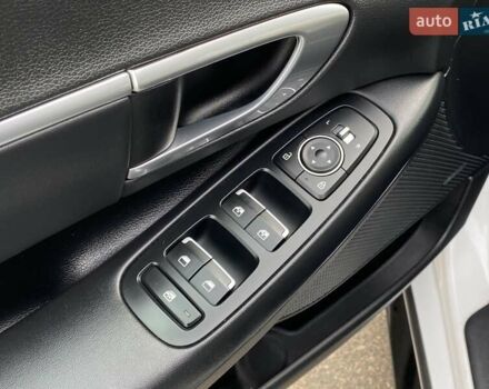 Белый Хендай Соната, объемом двигателя 2 л и пробегом 95 тыс. км за 20900 $, фото 19 на Automoto.ua