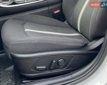 Белый Хендай Соната, объемом двигателя 2 л и пробегом 95 тыс. км за 20900 $, фото 23 на Automoto.ua