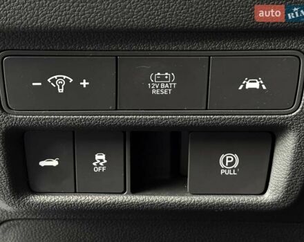 Белый Хендай Соната, объемом двигателя 2 л и пробегом 26 тыс. км за 25000 $, фото 55 на Automoto.ua