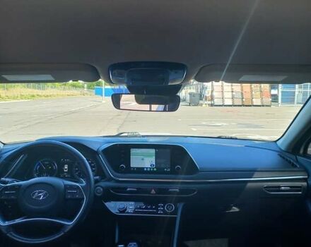 Белый Хендай Соната, объемом двигателя 2 л и пробегом 80 тыс. км за 21500 $, фото 7 на Automoto.ua