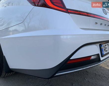 Белый Хендай Соната, объемом двигателя 2 л и пробегом 20 тыс. км за 27800 $, фото 18 на Automoto.ua