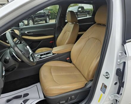 Белый Хендай Соната, объемом двигателя 1.6 л и пробегом 23 тыс. км за 9000 $, фото 8 на Automoto.ua