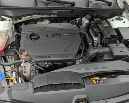 Белый Хендай Соната, объемом двигателя 2 л и пробегом 121 тыс. км за 19900 $, фото 11 на Automoto.ua