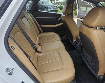 Белый Хендай Соната, объемом двигателя 1.6 л и пробегом 23 тыс. км за 9000 $, фото 12 на Automoto.ua