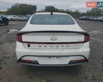 Білий Хендай Соната, об'ємом двигуна 2.5 л та пробігом 35 тис. км за 18000 $, фото 5 на Automoto.ua