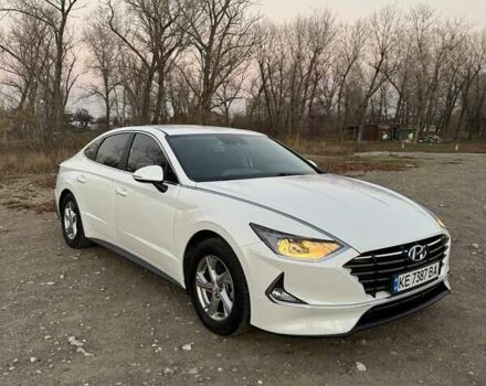 Белый Хендай Соната, объемом двигателя 2 л и пробегом 115 тыс. км за 20000 $, фото 8 на Automoto.ua