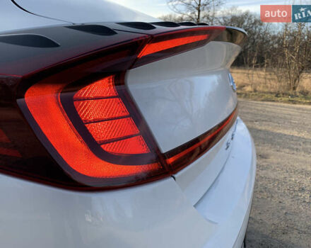 Белый Хендай Соната, объемом двигателя 2 л и пробегом 20 тыс. км за 27800 $, фото 24 на Automoto.ua