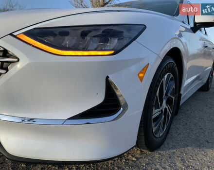 Белый Хендай Соната, объемом двигателя 2 л и пробегом 20 тыс. км за 27800 $, фото 20 на Automoto.ua