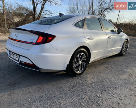 Белый Хендай Соната, объемом двигателя 2 л и пробегом 20 тыс. км за 27800 $, фото 11 на Automoto.ua