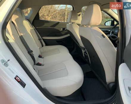 Белый Хендай Соната, объемом двигателя 2 л и пробегом 20 тыс. км за 27800 $, фото 48 на Automoto.ua