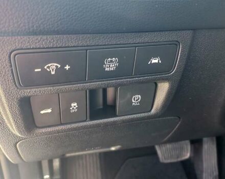 Белый Хендай Соната, объемом двигателя 2 л и пробегом 80 тыс. км за 21500 $, фото 11 на Automoto.ua