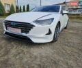Белый Хендай Соната, объемом двигателя 2 л и пробегом 45 тыс. км за 28900 $, фото 1 на Automoto.ua