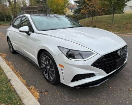 Белый Хендай Соната, объемом двигателя 1.6 л и пробегом 12 тыс. км за 4200 $, фото 1 на Automoto.ua