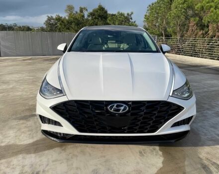 Белый Хендай Соната, объемом двигателя 1.6 л и пробегом 20 тыс. км за 15700 $, фото 1 на Automoto.ua