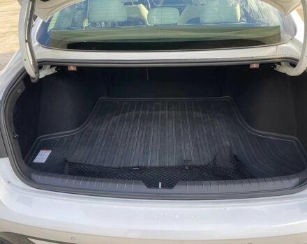 Белый Хендай Соната, объемом двигателя 1.6 л и пробегом 20 тыс. км за 15700 $, фото 10 на Automoto.ua