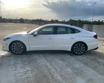 Белый Хендай Соната, объемом двигателя 1.6 л и пробегом 20 тыс. км за 15700 $, фото 2 на Automoto.ua