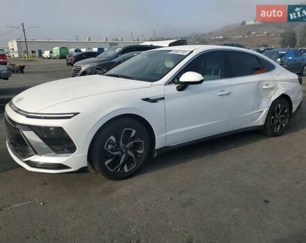 Білий Хендай Соната, об'ємом двигуна 2.5 л та пробігом 34 тис. км за 26900 $, фото 1 на Automoto.ua