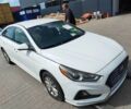 Белый Хендай Соната, объемом двигателя 2.4 л и пробегом 132 тыс. км за 13500 $, фото 1 на Automoto.ua
