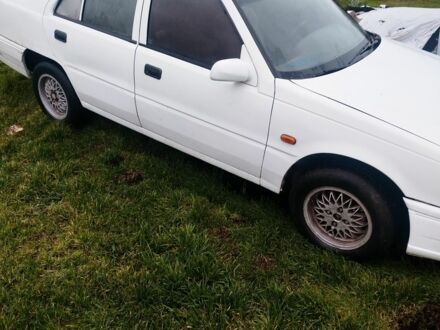 Белый Хендай Соната, объемом двигателя 0 л и пробегом 235 тыс. км за 1183 $, фото 1 на Automoto.ua