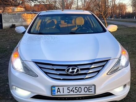 Хендай Соната 2010 в Переяславе-Хмельницком на Automoto.ua Белый Хендай Соната, объемом двигателя 2.4 л и пробегом 190 тыс. км за 8500 $, фото 1 на Automoto.ua