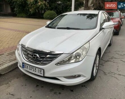 Білий Хендай Соната, об'ємом двигуна 2 л та пробігом 260 тис. км за 6800 $, фото 1 на Automoto.ua