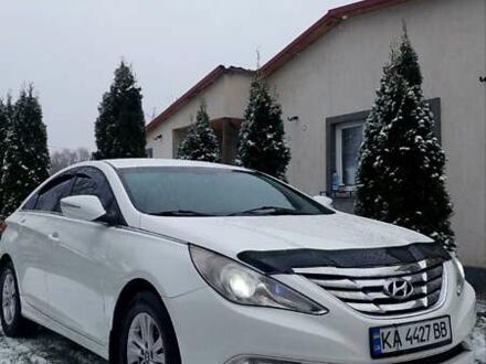 Білий Хендай Соната, об'ємом двигуна 2 л та пробігом 217 тис. км за 8500 $, фото 1 на Automoto.ua