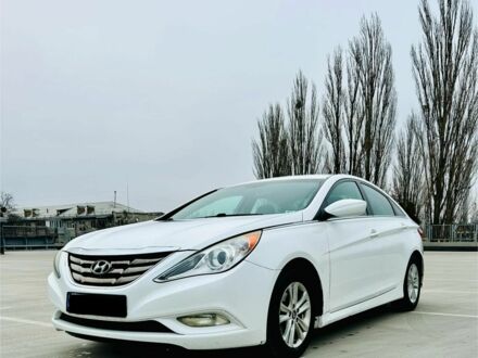 Белый Хендай Соната, объемом двигателя 0 л и пробегом 170 тыс. км за 7500 $, фото 1 на Automoto.ua