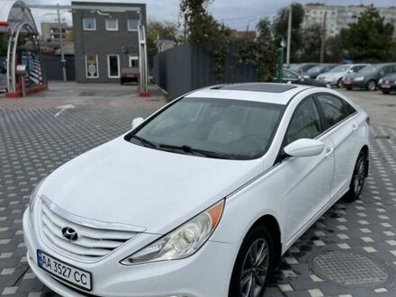 Белый Хендай Соната, объемом двигателя 2.36 л и пробегом 100 тыс. км за 9700 $, фото 1 на Automoto.ua