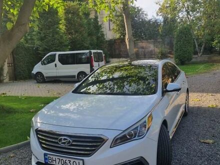 Хендай Соната 2014 в Одессе на Automoto.ua Белый Хендай Соната, объемом двигателя 2.4 л и пробегом 199 тыс. км за 10999 $, фото 1 на Automoto.ua