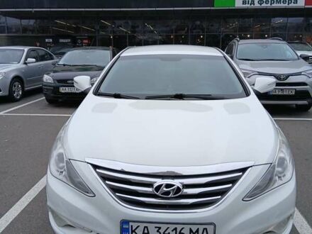 Белый Хендай Соната, объемом двигателя 2 л и пробегом 523 тыс. км за 7300 $, фото 1 на Automoto.ua