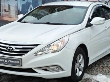 Білий Хендай Соната, об'ємом двигуна 2 л та пробігом 220 тис. км за 7500 $, фото 1 на Automoto.ua