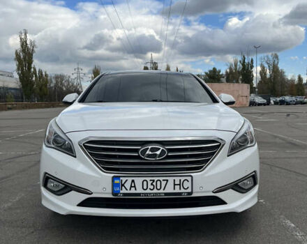 Хендай Соната 2014 у Києві на Automoto.ua Білий Хендай Соната, об'ємом двигуна 2 л та пробігом 176 тис. км за 12500 $, фото 1 на Automoto.ua