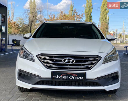 Хендай Соната 2014 у Миколаєві на Automoto.ua Білий Хендай Соната, об'ємом двигуна 2.36 л та пробігом 177 тис. км за 9499 $, фото 1 на Automoto.ua