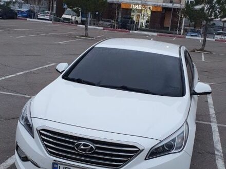 Білий Хендай Соната, об'ємом двигуна 2 л та пробігом 277 тис. км за 10000 $, фото 1 на Automoto.ua
