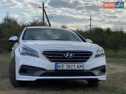 Хендай Соната 2015 у Дніпро (Дніпропетровську) на Automoto.ua Білий Хендай Соната, об'ємом двигуна 2 л та пробігом 117 тис. км за 12500 $, фото 1 на Automoto.ua