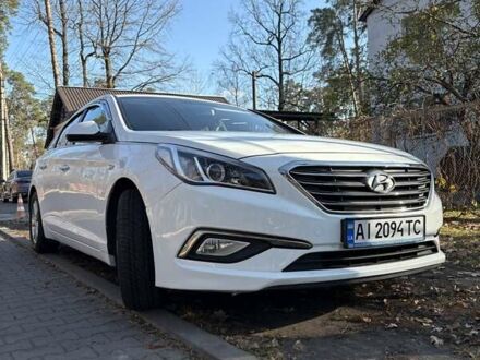 Білий Хендай Соната, об'ємом двигуна 2 л та пробігом 187 тис. км за 10200 $, фото 1 на Automoto.ua