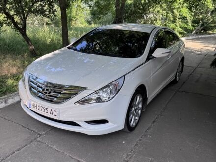 Хендай Соната 2015 у Одесі на Automoto.ua Білий Хендай Соната, об'ємом двигуна 2 л та пробігом 153 тис. км за 9500 $, фото 1 на Automoto.ua