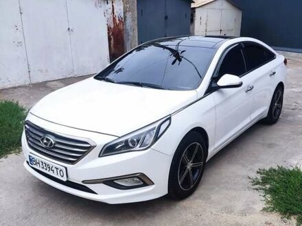 Белый Хендай Соната, объемом двигателя 2 л и пробегом 299 тыс. км за 11200 $, фото 1 на Automoto.ua