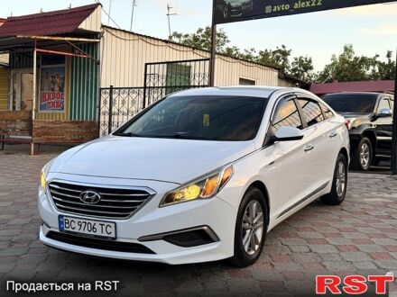 Хендай Соната 2015 у Миколаєві на Automoto.ua Білий Хендай Соната, об'ємом двигуна 2.4 л та пробігом 157 тис. км за 9799 $, фото 1 на Automoto.ua