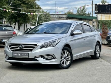 Білий Хендай Соната, об'ємом двигуна 1.4 л та пробігом 285 тис. км за 8900 $, фото 1 на Automoto.ua