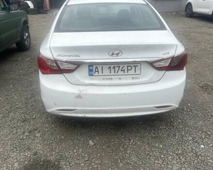 Белый Хендай Соната, объемом двигателя 2 л и пробегом 540 тыс. км за 4500 $, фото 1 на Automoto.ua