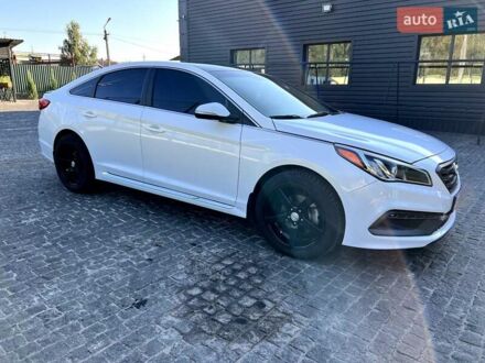 Хендай Соната 2015 в Коростышеве на Automoto.ua Белый Хендай Соната, объемом двигателя 2.4 л и пробегом 160 тыс. км за 11000 $, фото 1 на Automoto.ua