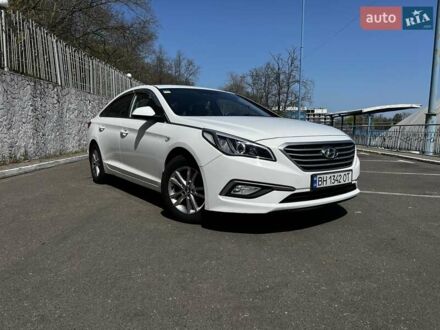 Хендай Соната 2016 у Одесі на Automoto.ua Білий Хендай Соната, об'ємом двигуна 2 л та пробігом 296 тис. км за 11700 $, фото 1 на Automoto.ua