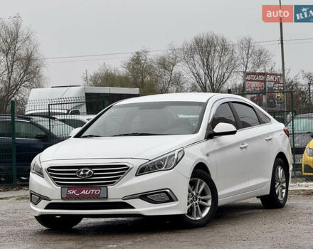 Білий Хендай Соната, об'ємом двигуна 2 л та пробігом 355 тис. км за 9900 $, фото 1 на Automoto.ua
