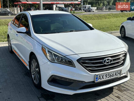 Білий Хендай Соната, об'ємом двигуна 2.36 л та пробігом 156 тис. км за 11300 $, фото 1 на Automoto.ua