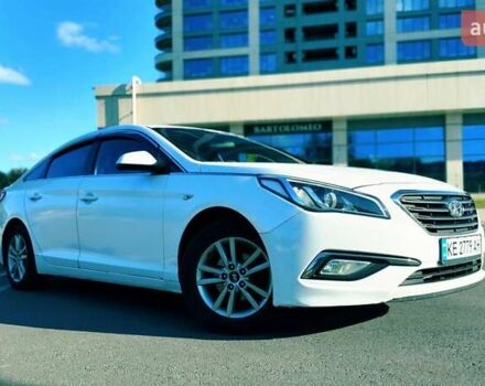 Белый Хендай Соната, объемом двигателя 2 л и пробегом 412 тыс. км за 9999 $, фото 1 на Automoto.ua