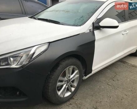 Білий Хендай Соната, об'ємом двигуна 2 л та пробігом 368 тис. км за 5777 $, фото 1 на Automoto.ua