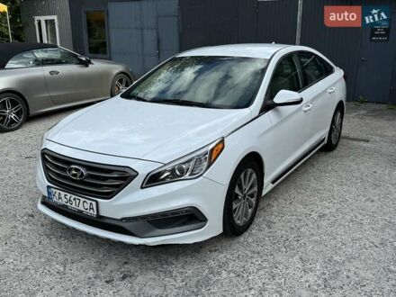 Белый Хендай Соната, объемом двигателя 2.36 л и пробегом 116 тыс. км за 11700 $, фото 1 на Automoto.ua