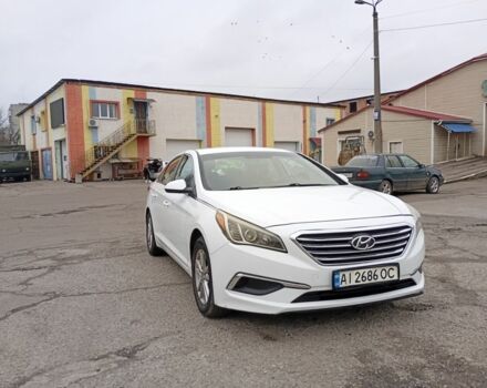 Белый Хендай Соната, объемом двигателя 2.4 л и пробегом 152 тыс. км за 10200 $, фото 1 на Automoto.ua