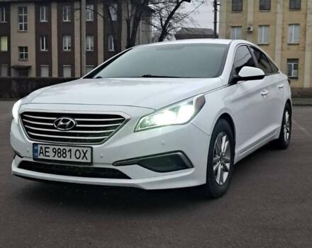 Белый Хендай Соната, объемом двигателя 2.4 л и пробегом 184 тыс. км за 10900 $, фото 1 на Automoto.ua